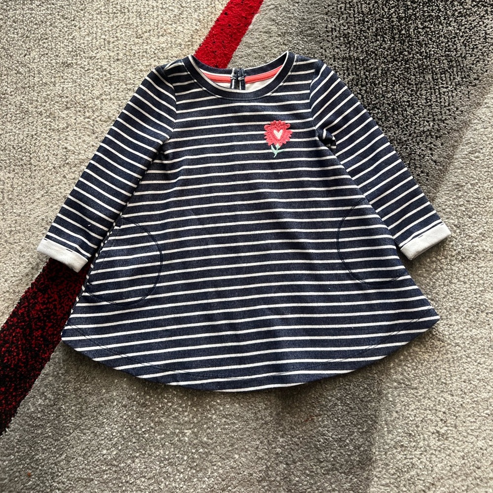 Assorted Girl’s 5PC 2T Dresses And PJ Top Bundle - Picture 5 of 16